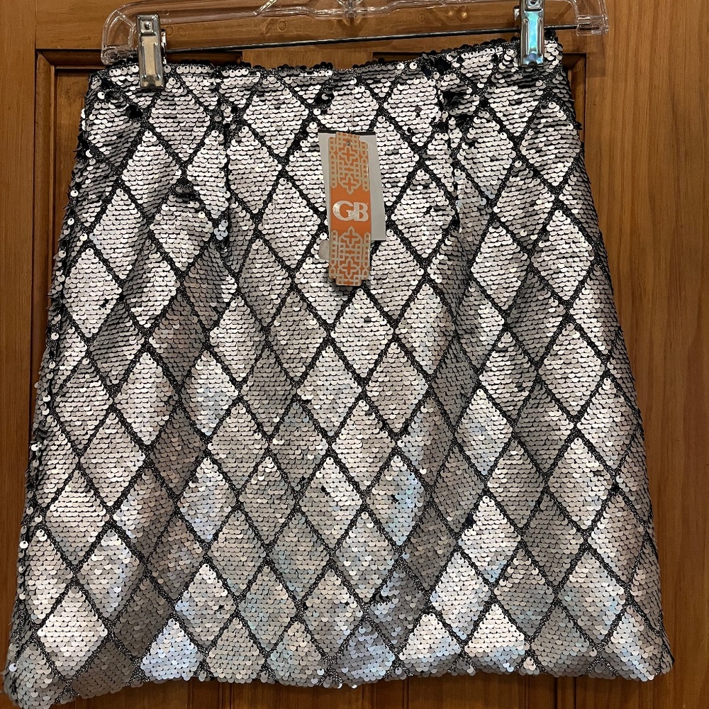 GB Silver Sequin Skirt Size Small